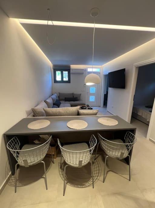 Villa Leo Aigina Vathi  Экстерьер фото
