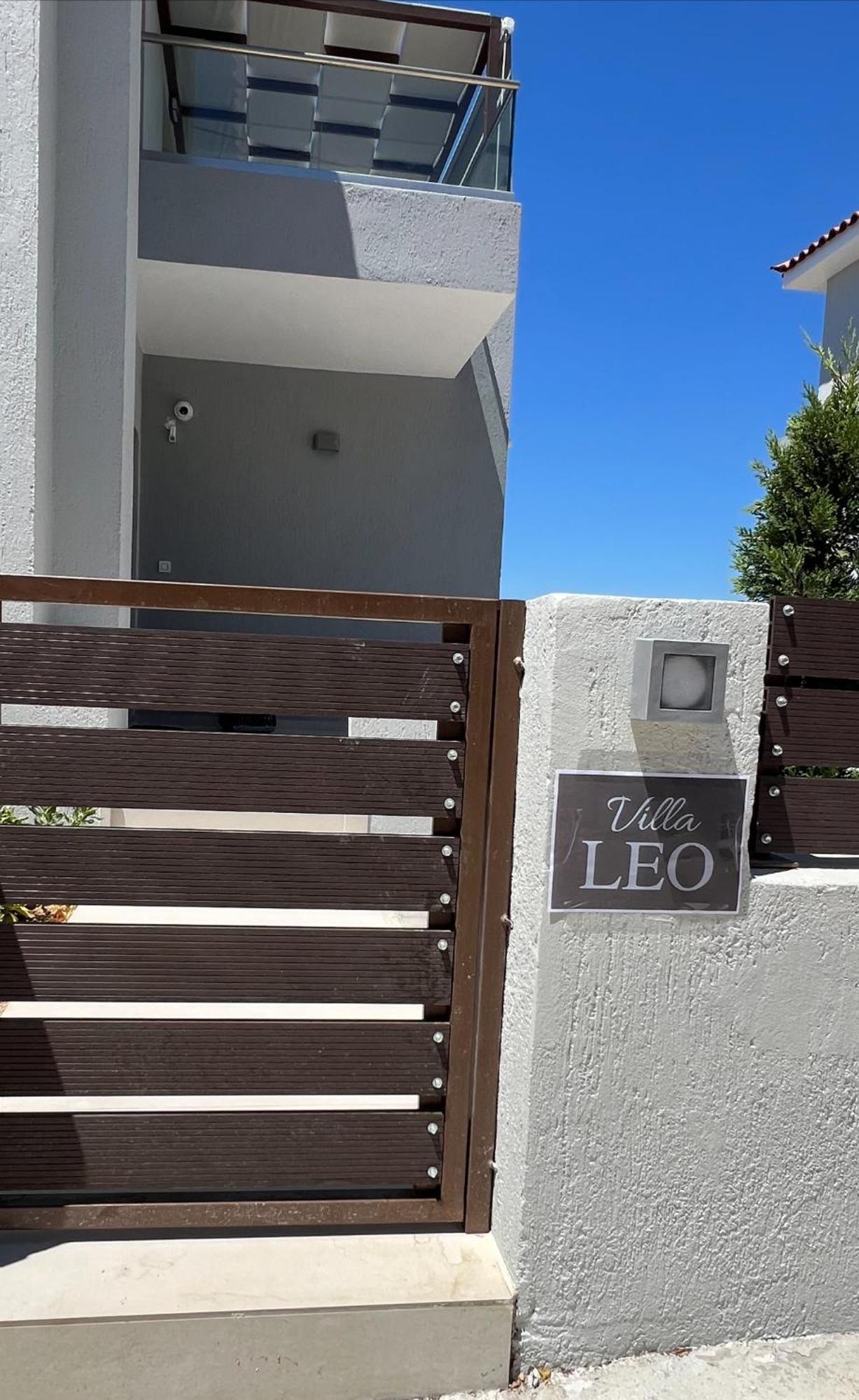 Villa Leo Aigina Vathi  Экстерьер фото